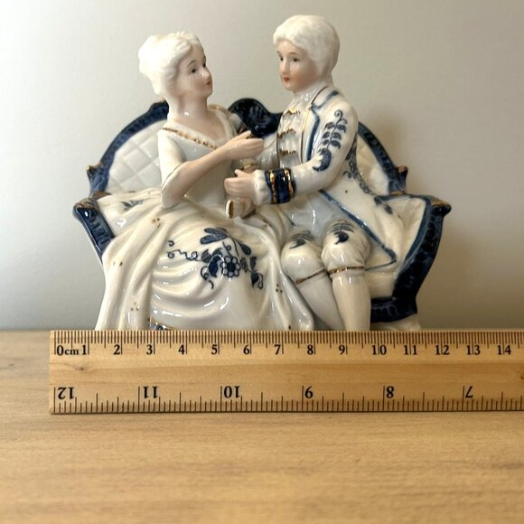 Marie Antoinette and King Louis Porcelain, Cermaic, Table Decor Couple - Picture 13 of 14